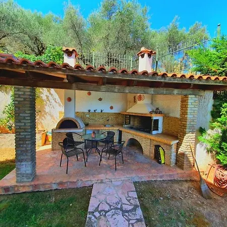Platanos Estate Villa Akráta Buitenkant foto