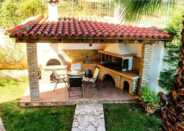 Platanos Estate