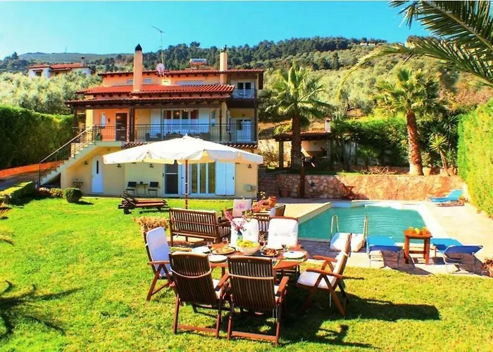 Platanos Estate